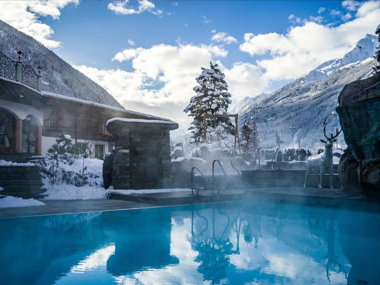 Relais&Chateaux Spa-Hotel Jagdhof Neustift im Stubaital Bagian luar foto